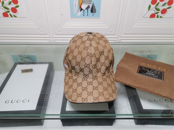 ブランド帽子着用イメージ